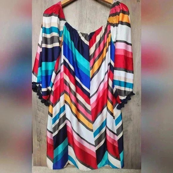 Trina Turk Amaris Off Shoulder Chevron 3/4 Bell Sleeve Shift Dress Colorful M - Picture 11 of 13